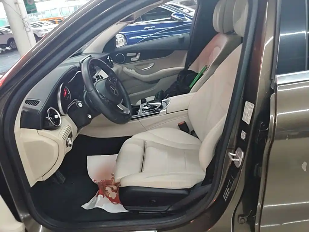 Mercedes-Benz C-Class — миниатюра 15