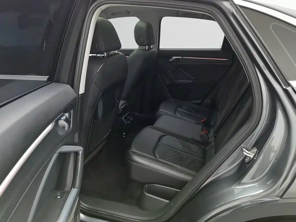 Audi Q3 Sportback — миниатюра 15