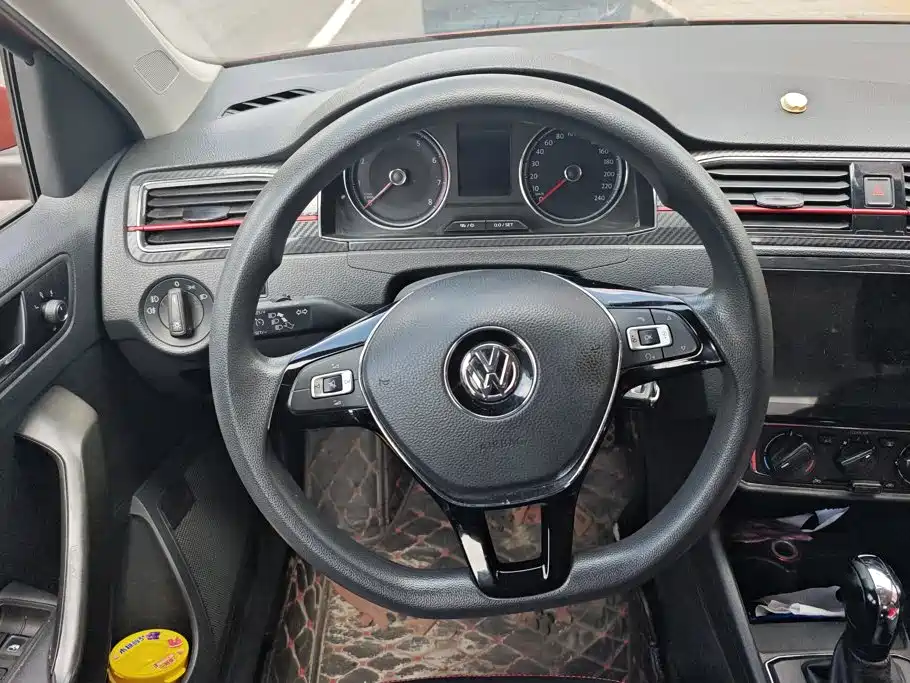 Volkswagen Santana — миниатюра 15