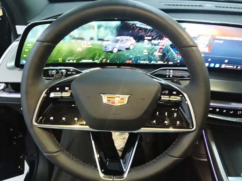 Cadillac XT5 — миниатюра 11