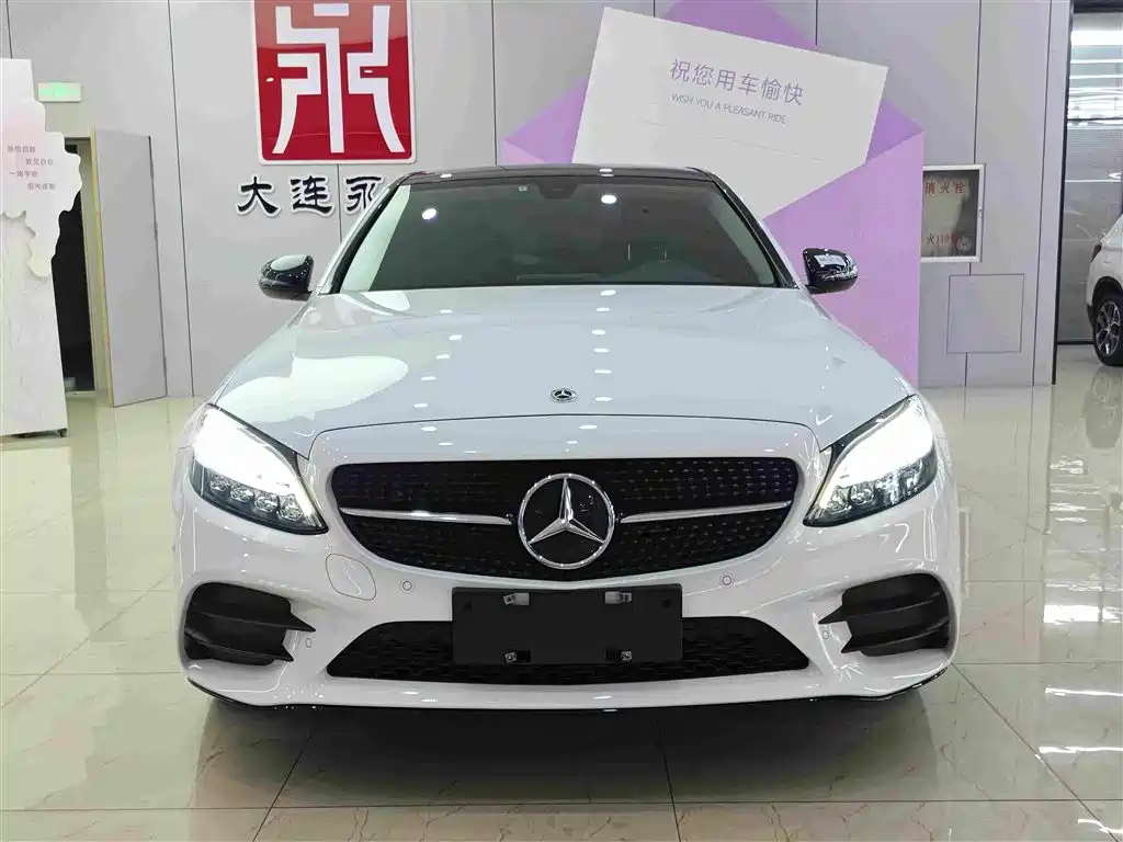 Mercedes-Benz C-Class — миниатюра 2