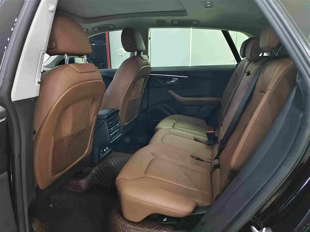 Audi Q8 — миниатюра 5