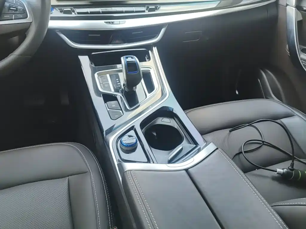 Geely Jia Ji New Energy — миниатюра 14