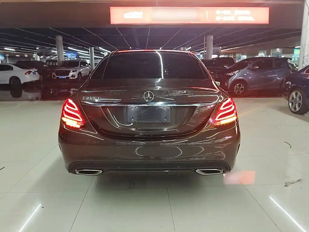 Mercedes-Benz C-Class — миниатюра 6