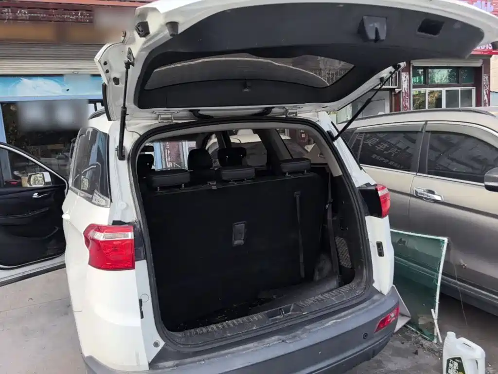 Wuling Hongguang S3 — миниатюра 19