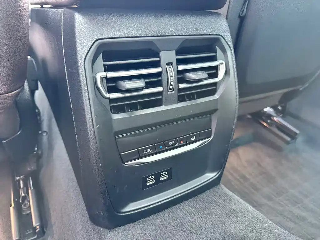 BMW 3 Series — миниатюра 30