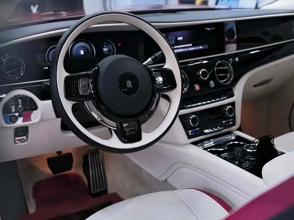 Rolls-Royce Phantom — миниатюра 10
