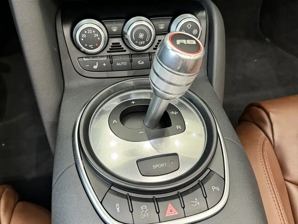 Audi R8 2011 Spyder 5.2 FSI quattro