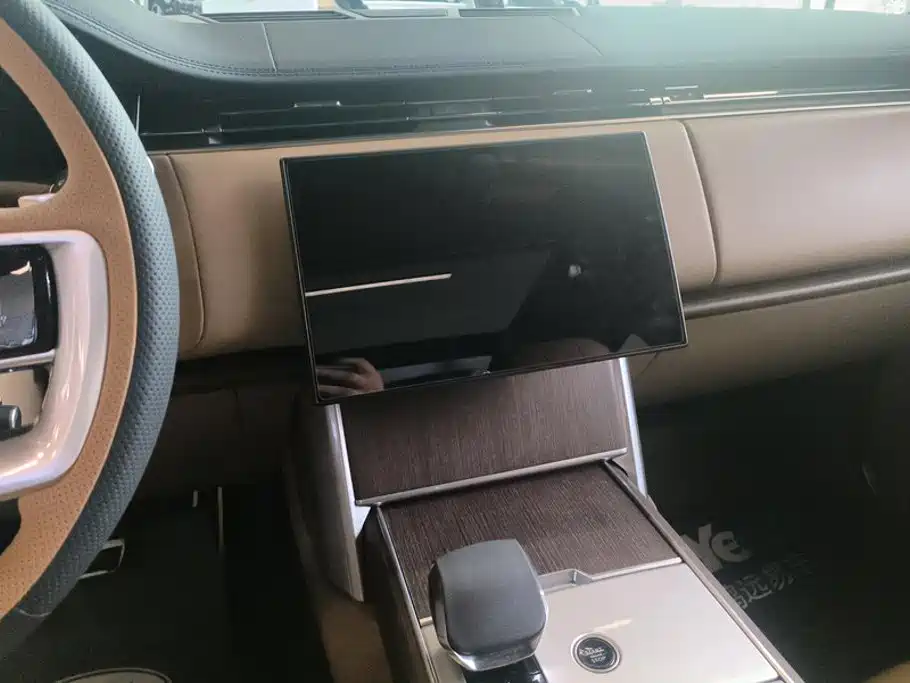 Land Rover Range Rover — миниатюра 13
