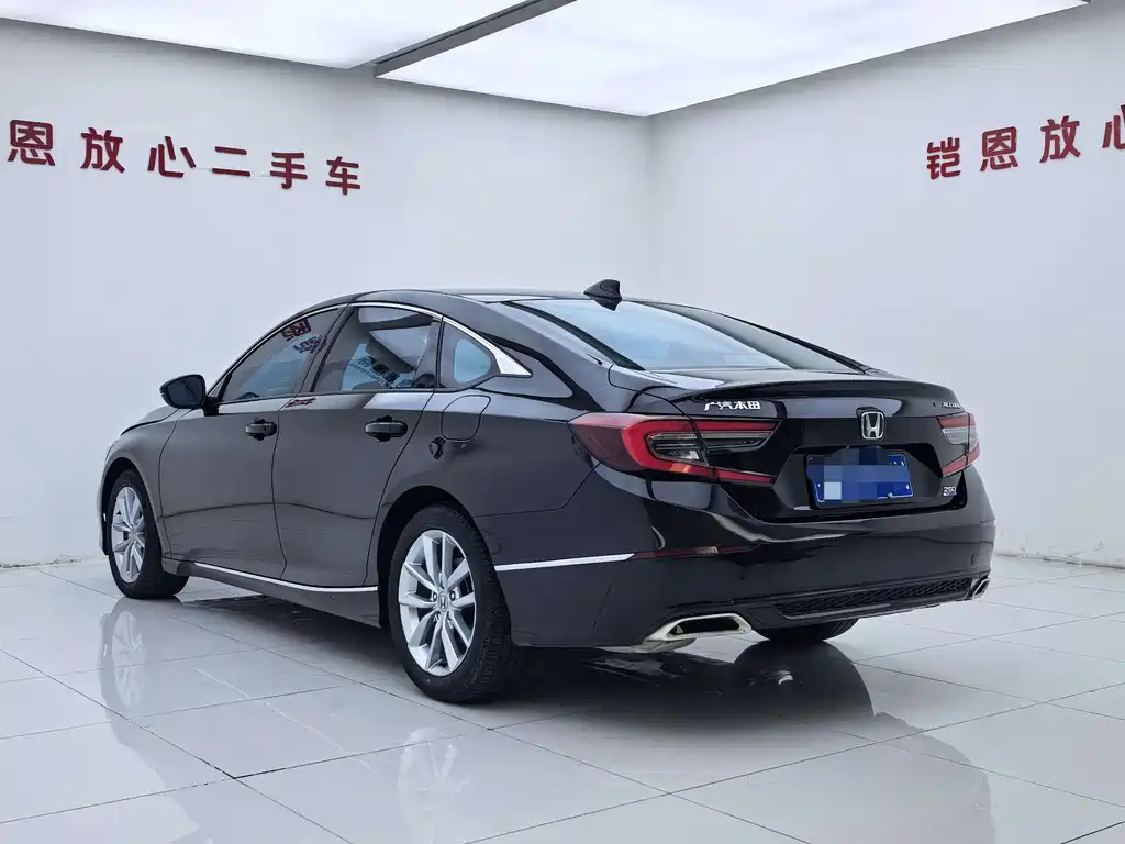 Honda Accord — миниатюра 16