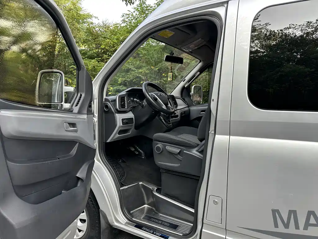 MAXUS V80 — миниатюра 23