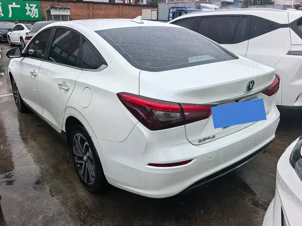 Changan Eado New Energy — миниатюра 6