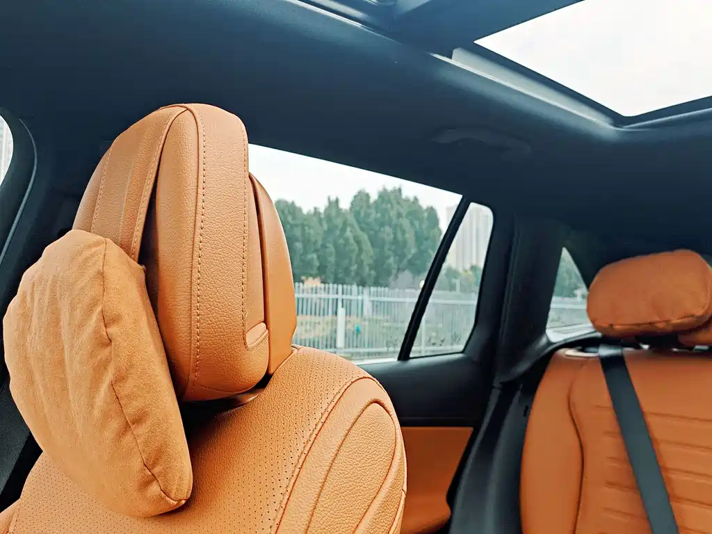 Mercedes-Benz GLC — миниатюра 16