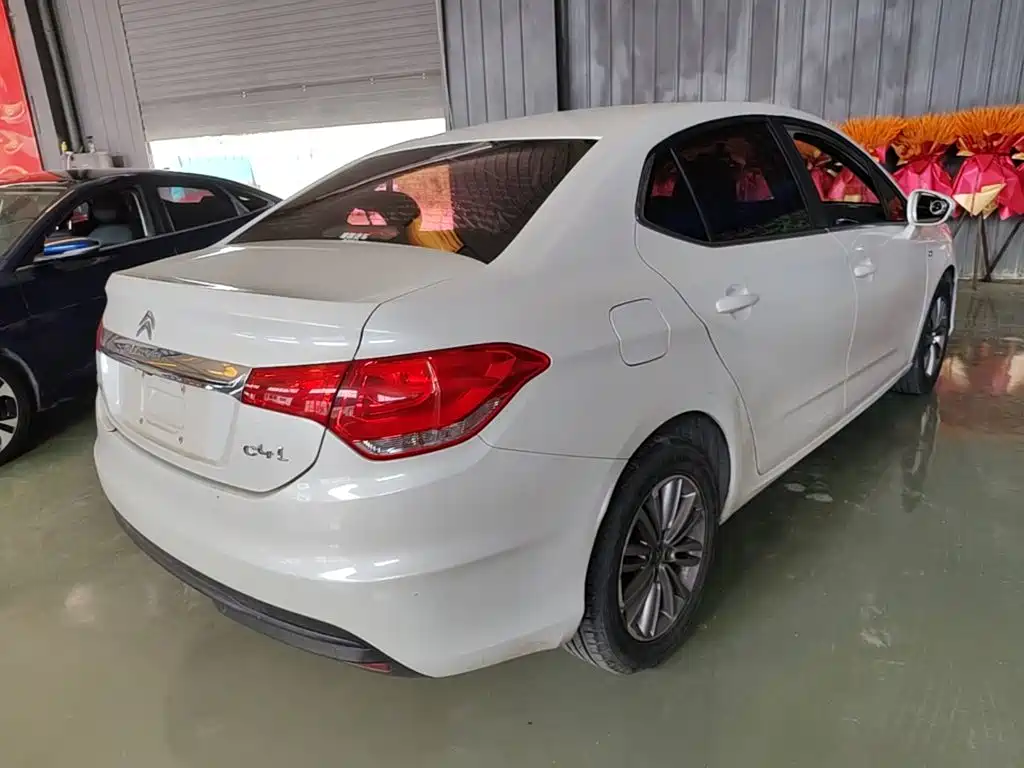 Citroen C4L — миниатюра 7