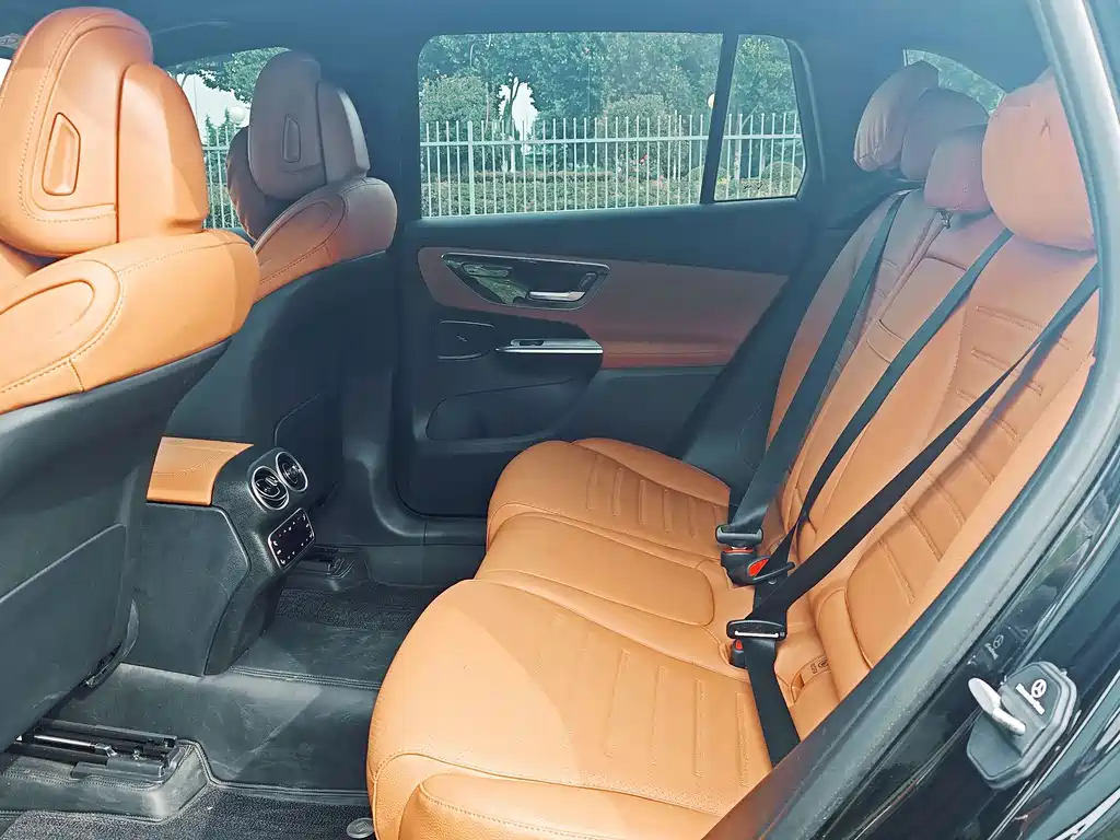 Mercedes-Benz GLC — миниатюра 23