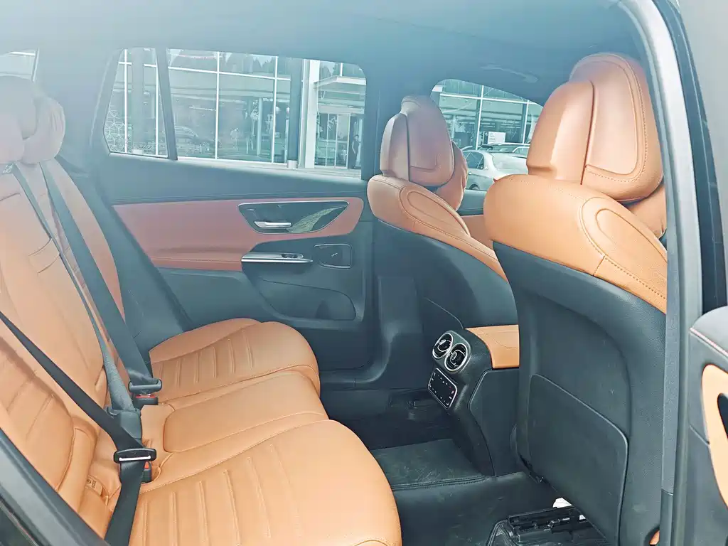 Mercedes-Benz GLC — миниатюра 24