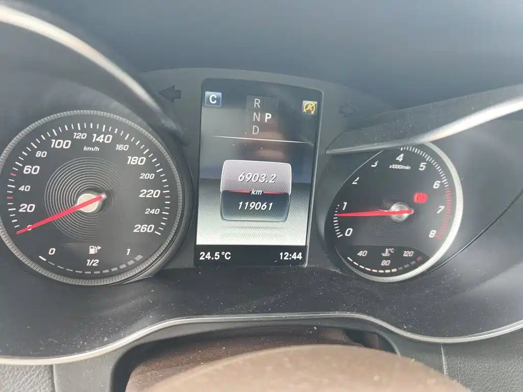 Mercedes-Benz GLC — миниатюра 13