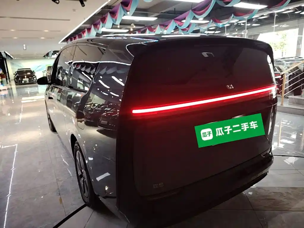 Li Auto Li MEGA — миниатюра 5