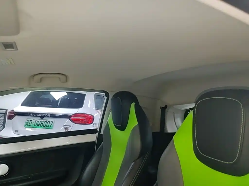 Roewe Clever — миниатюра 18