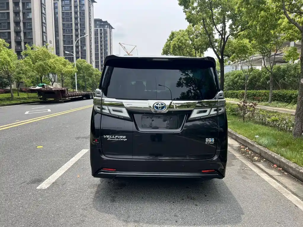 Toyota Vellfire — миниатюра 5