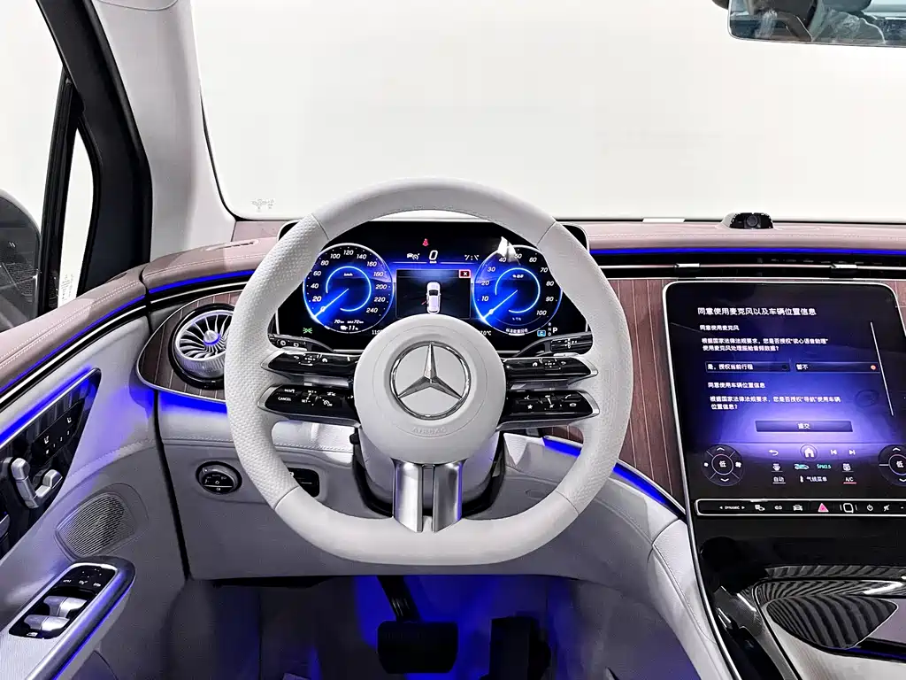 Mercedes-Benz EQE SUV 2026 500 4MATIC