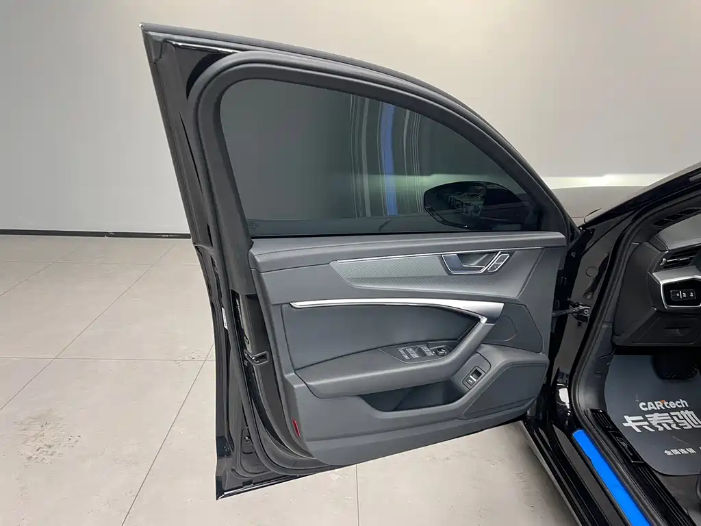 Audi A6L — миниатюра 22