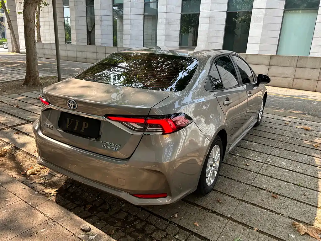 Toyota Corolla — миниатюра 4