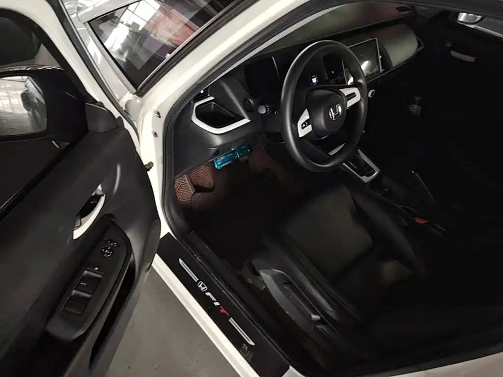 Honda Fit — миниатюра 16