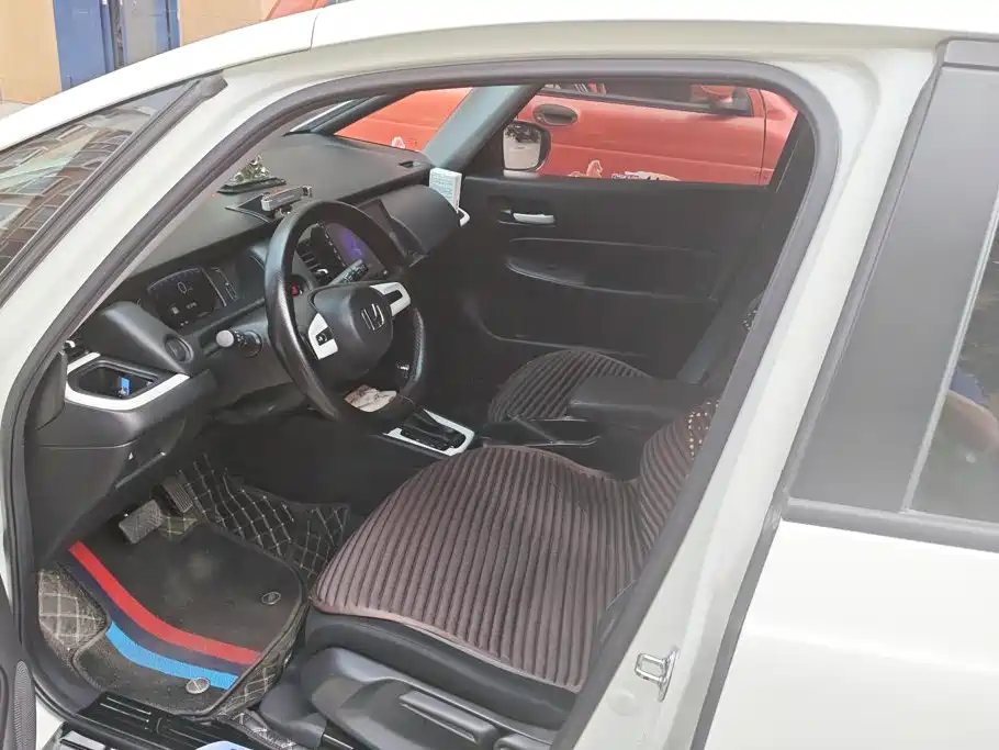 Honda Fit — миниатюра 8