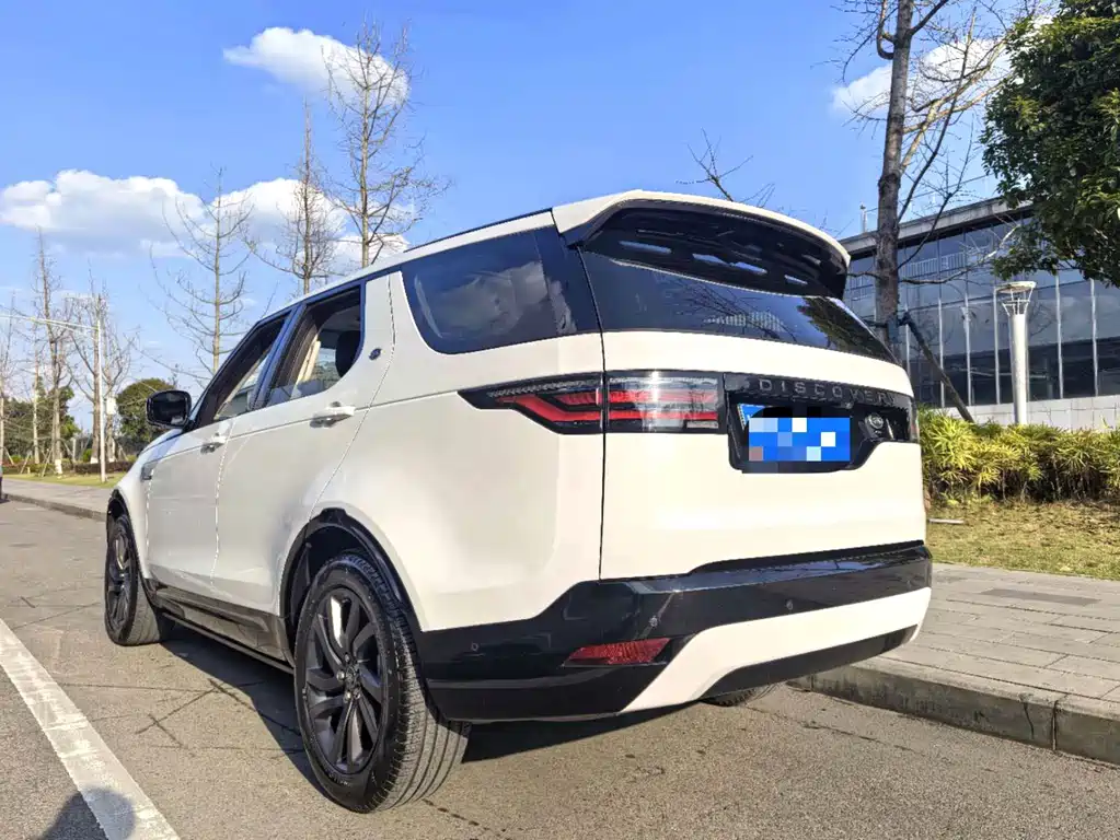 Land Rover Discovery — миниатюра 7