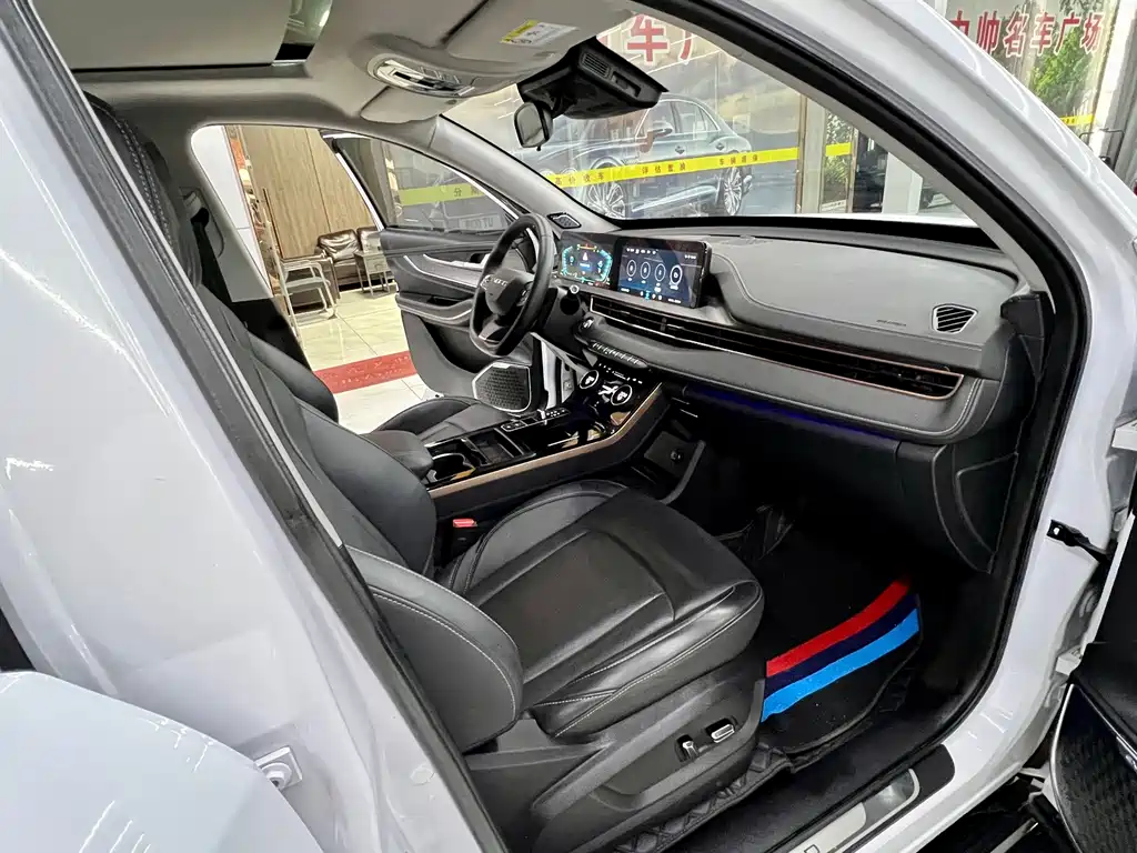 Exeed Zhaofeng C-DM — миниатюра 15