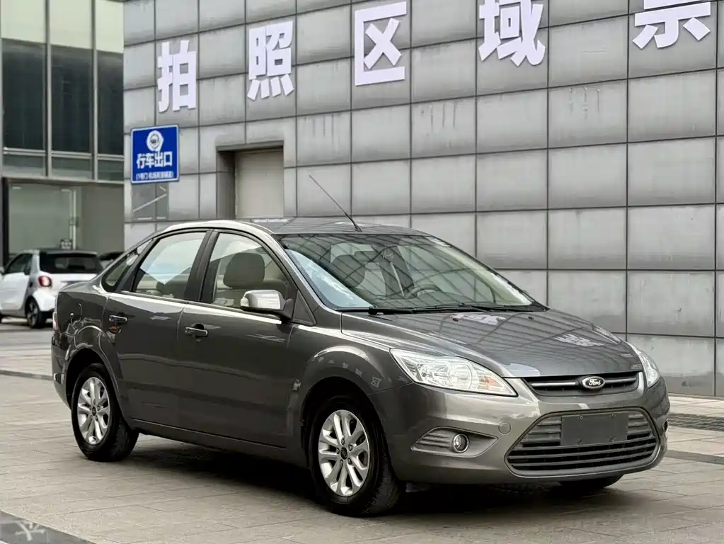 Ford Focus — миниатюра 3