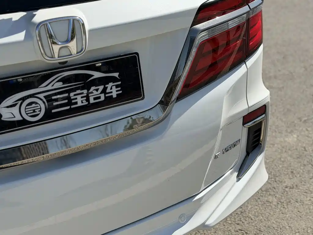 Honda Elysion — миниатюра 12