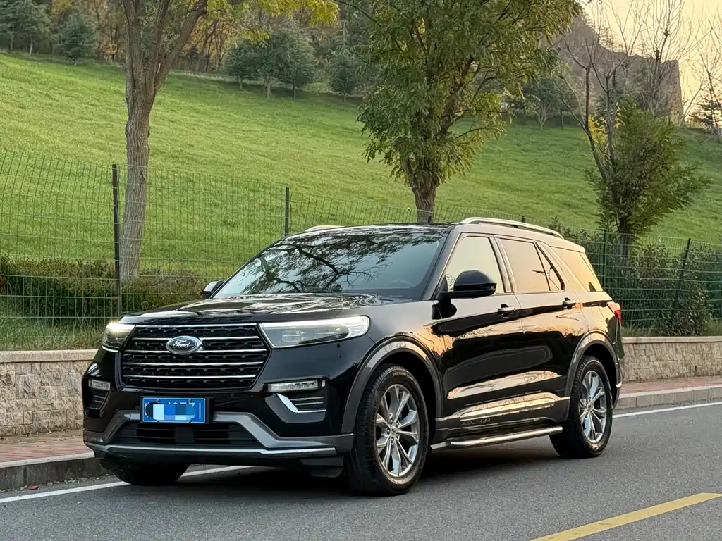 FORD EXPLORER