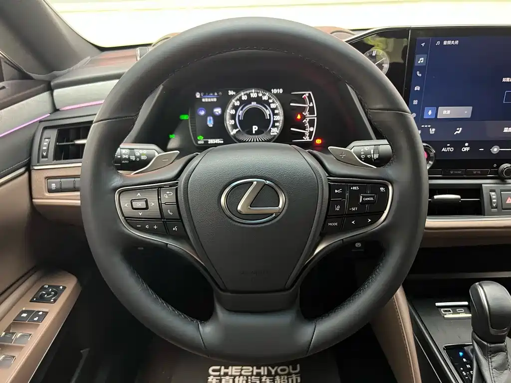 Lexus ES — миниатюра 14