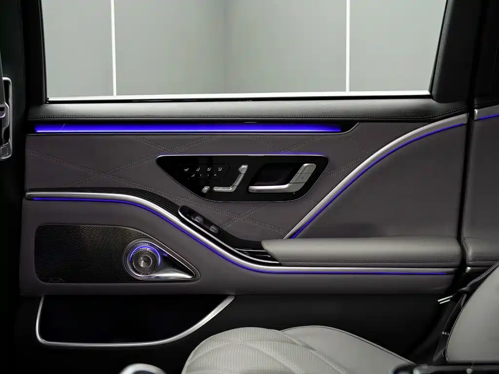Mercedes-Benz S-Class — миниатюра 13