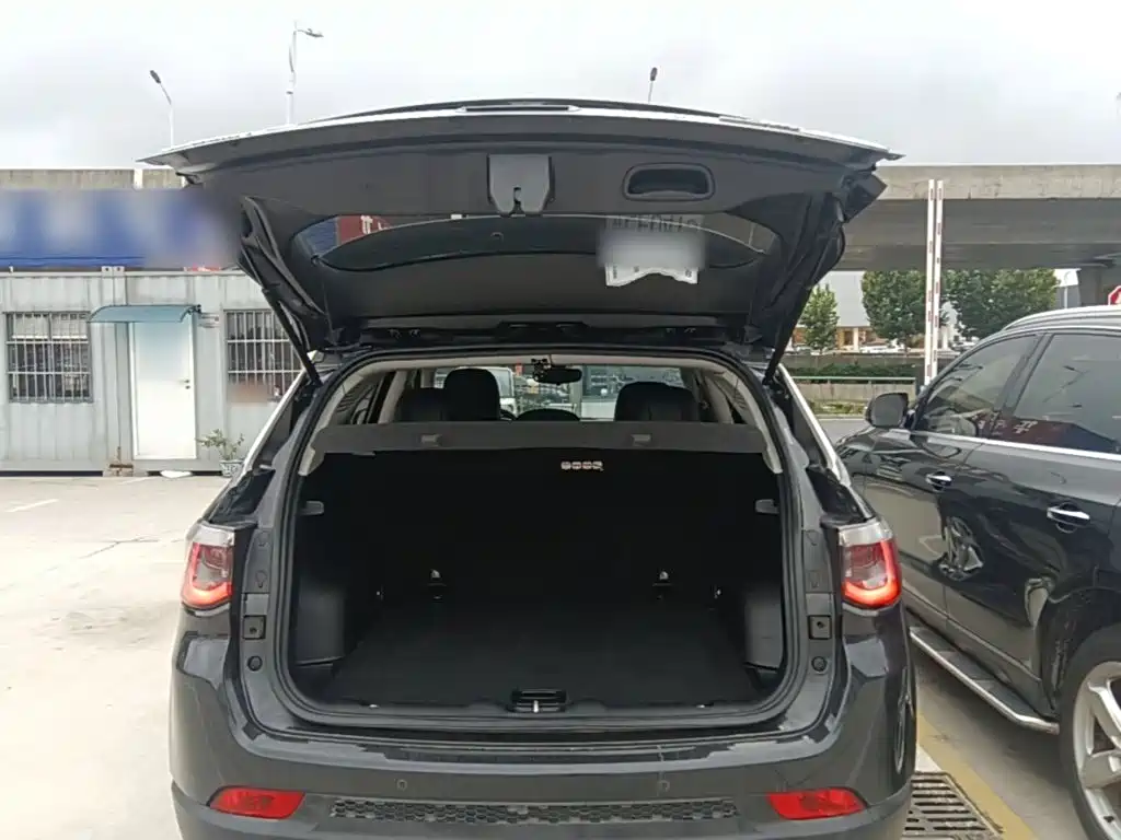 Jeep Compass — миниатюра 19