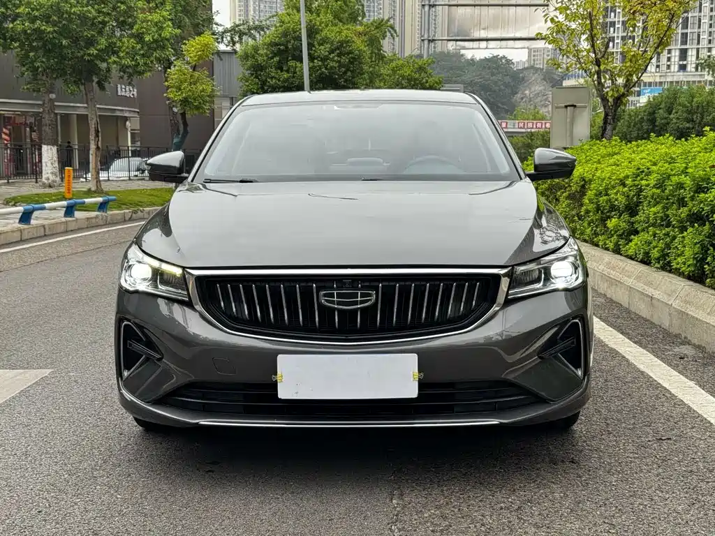 Geely Emgrand — миниатюра 2