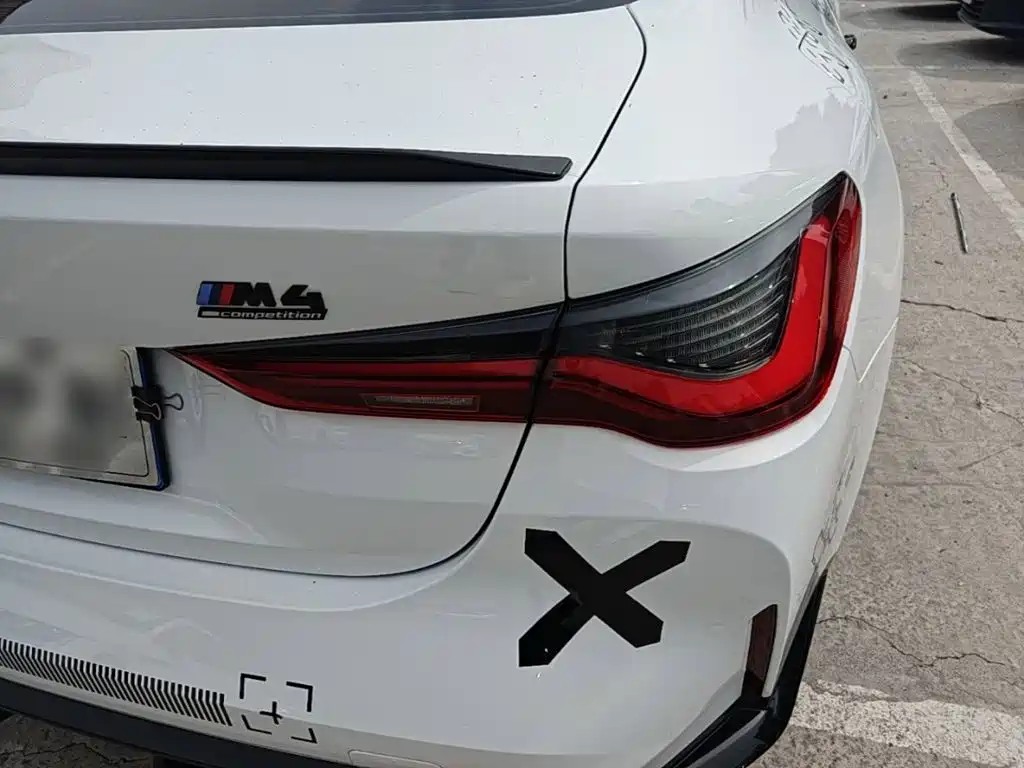 BMW M4 — миниатюра 8