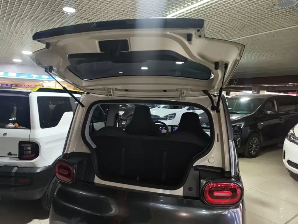 Wuling MINIEV — миниатюра 19