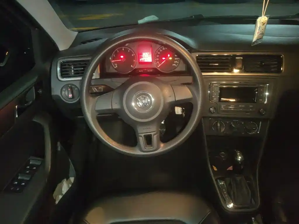 Volkswagen Santana — миниатюра 3