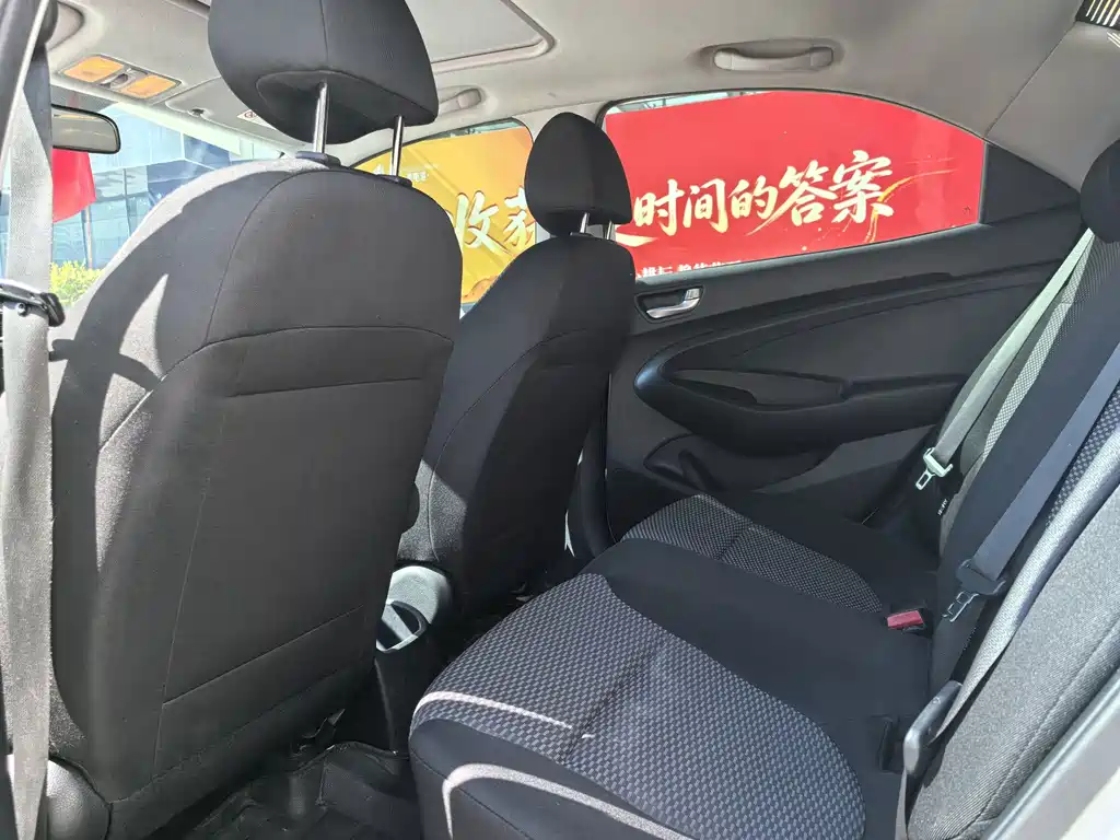 Hyundai Verna — миниатюра 5