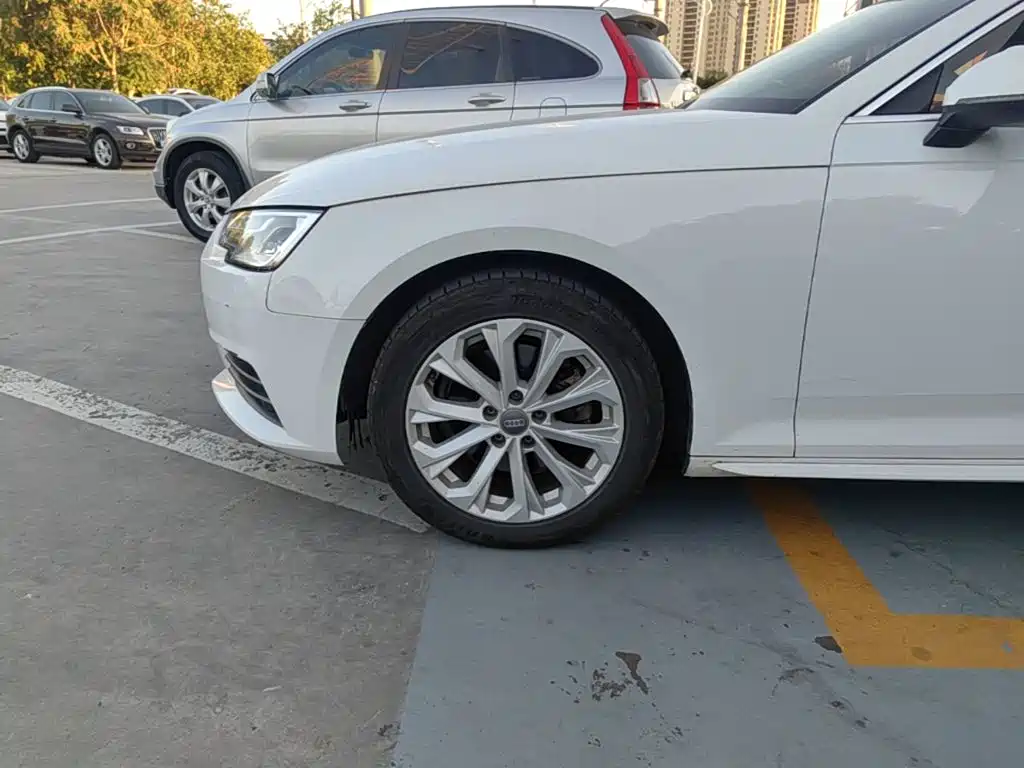 Audi A4L — миниатюра 23