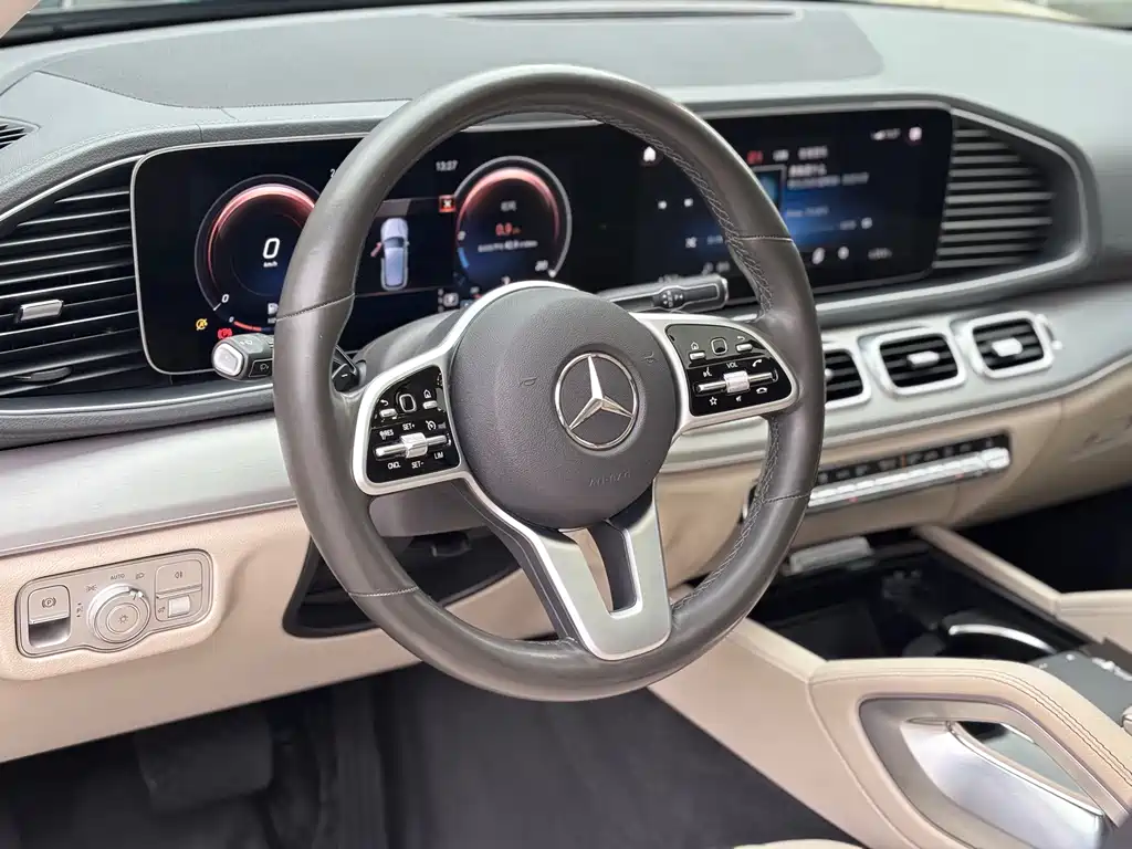 Mercedes-Benz GLE (Import) — миниатюра 13