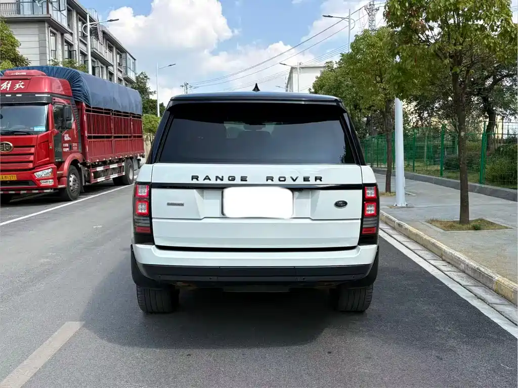 Land Rover Range Rover — миниатюра 8
