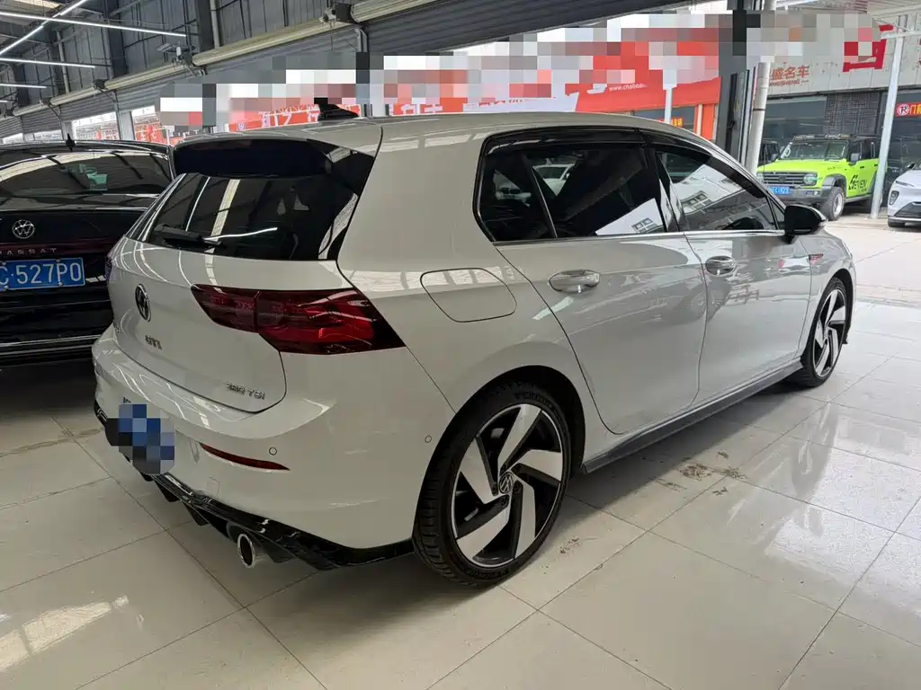 Volkswagen Golf GTI — миниатюра 13