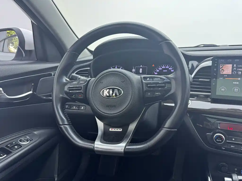 Kia K4 — миниатюра 13