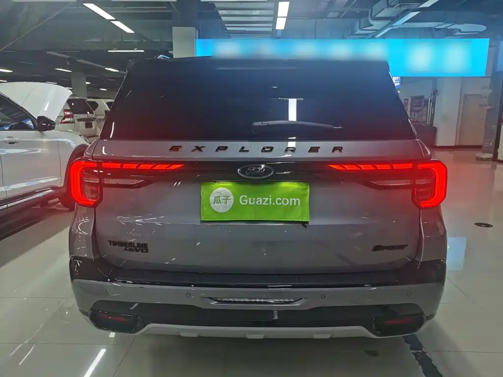 Ford Explorer — миниатюра 10