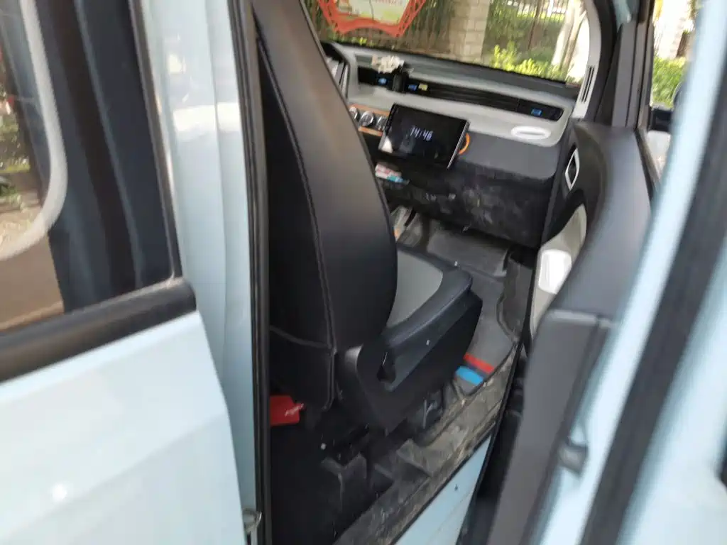 Wuling MINIEV — миниатюра 22