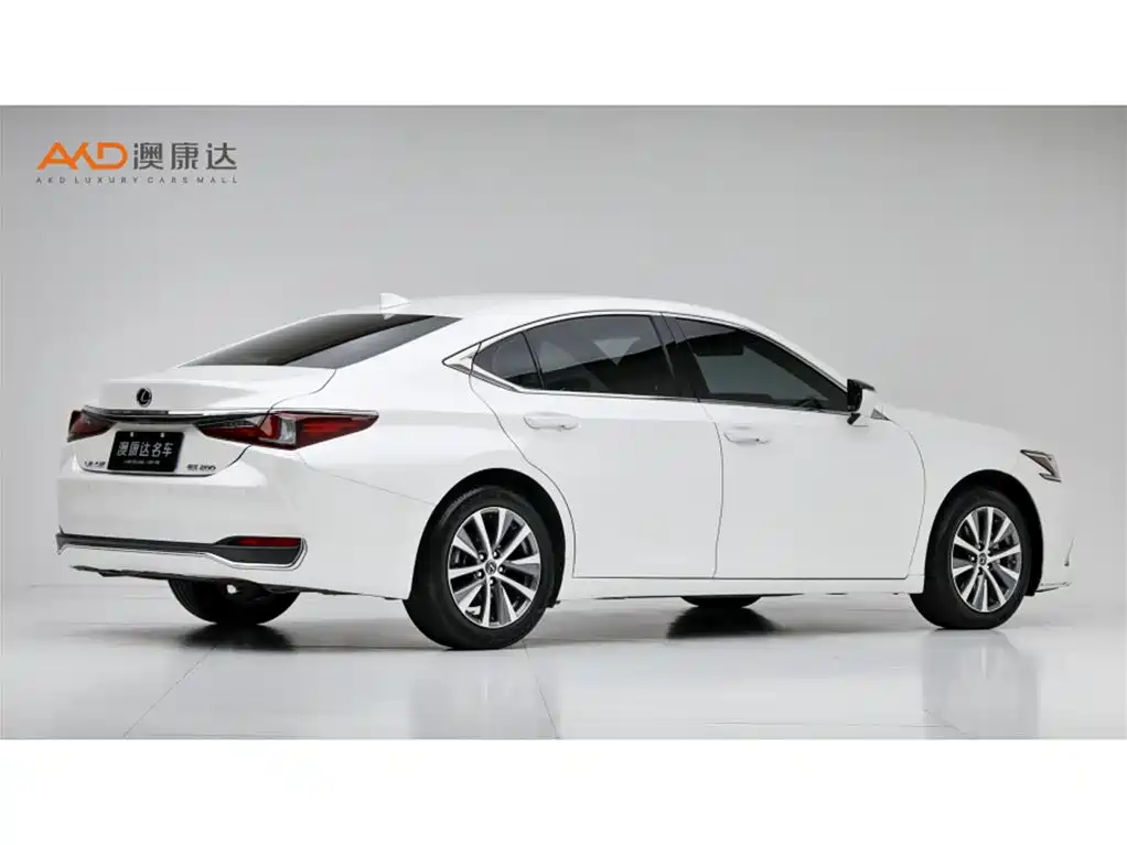 Lexus ES — миниатюра 3